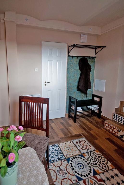 Aradi Apartman Печ Екстериор снимка