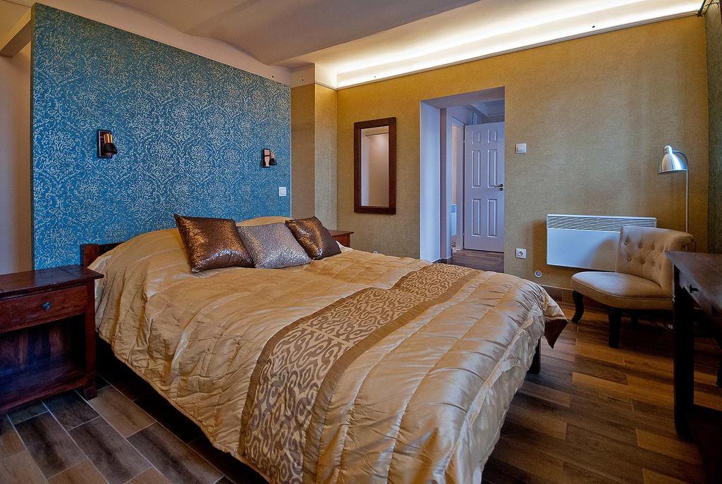 Aradi Apartman Печ Екстериор снимка