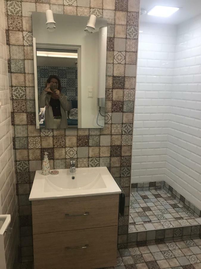 Aradi Apartman Печ Екстериор снимка