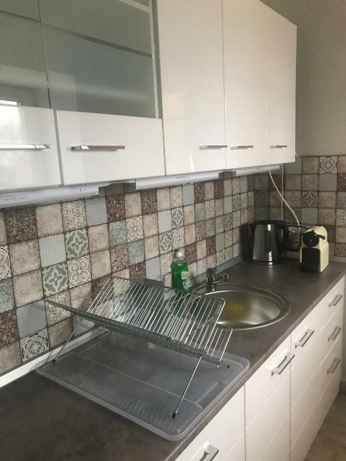 Aradi Apartman Печ Екстериор снимка