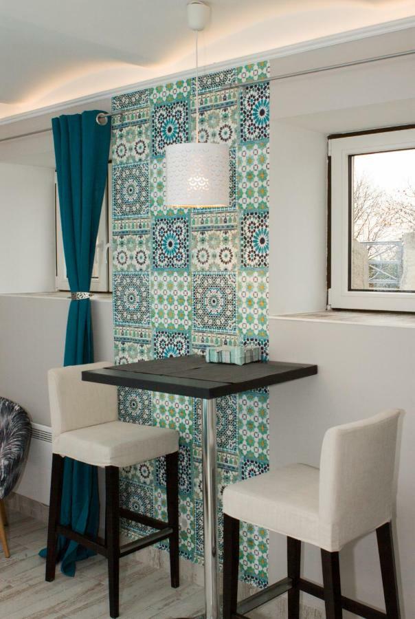 Aradi Apartman Печ Екстериор снимка